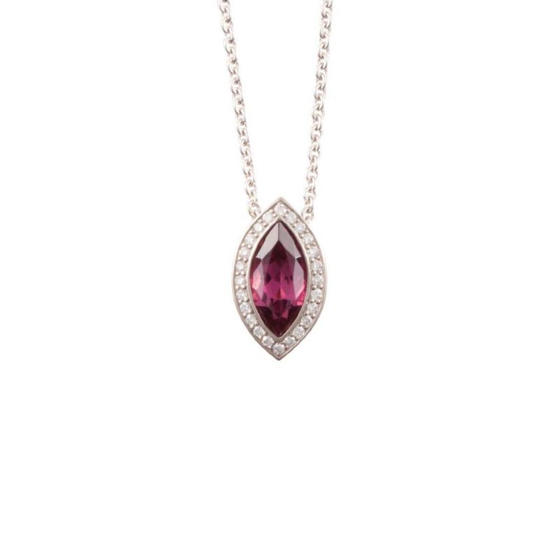 Piccolo Collier mit Anhänger