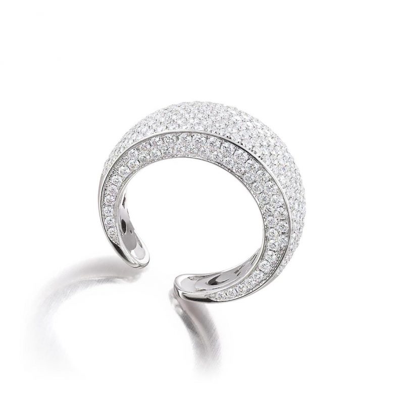 Mezzaluna Ring