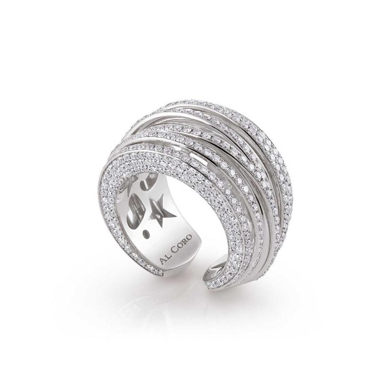 Mezzaluna Ring