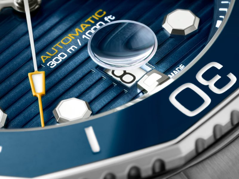 TAG Heuer Aquaracer Professional 300 – Bild 3
