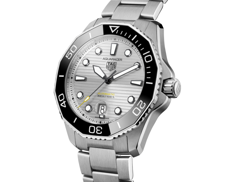 TAG Heuer Aquaracer Professional 300 – Bild 2