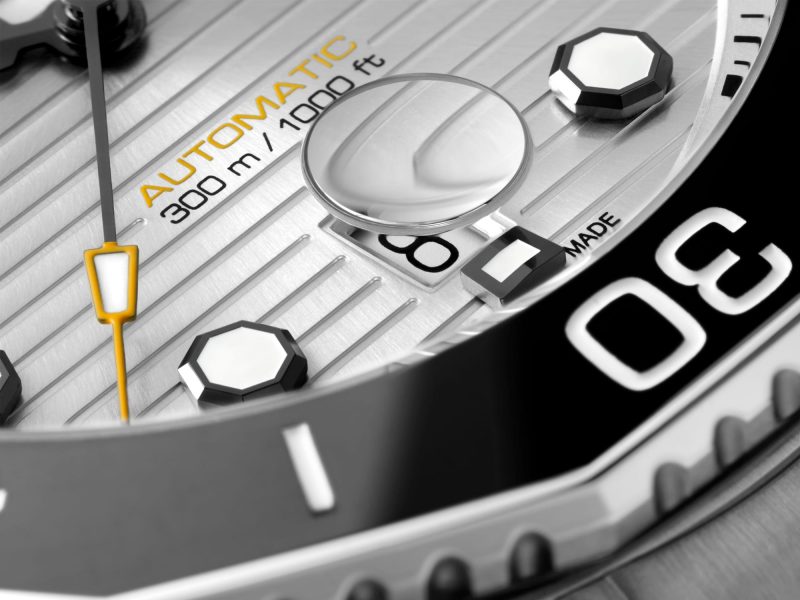 TAG Heuer Aquaracer Professional 300 – Bild 3