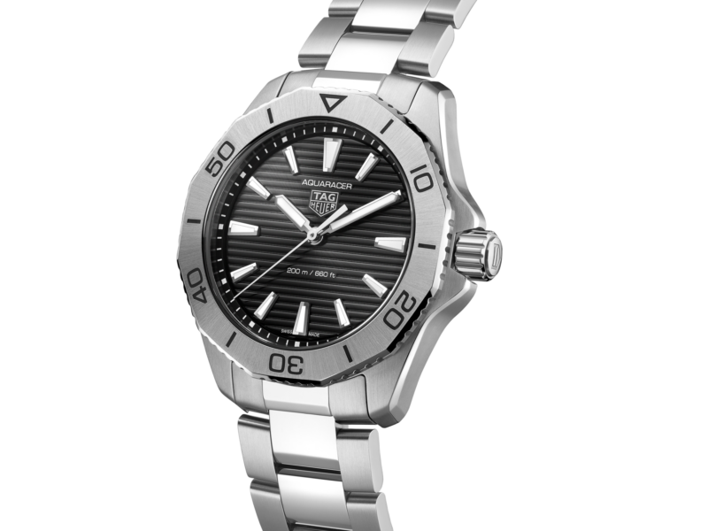 TAG Heuer Aquaracer Professional 200 – Bild 2