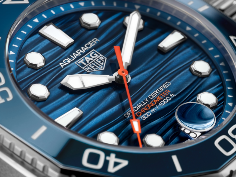 TAG Heuer Aquaracer Professional 300 Date – Bild 2